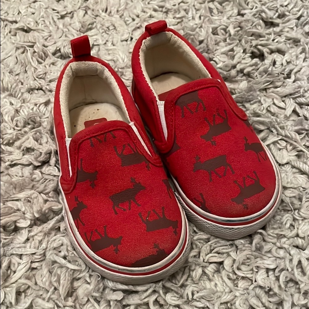 2013 Crazy 8 “Snow Extreme” Reindeer Slip-On Sneakers, Size 5